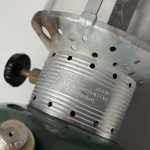 Vintage Coleman 220F Green Camping Outdoors Lantern Pyrex Globe USA Made 1967 - Picture 14 of 16